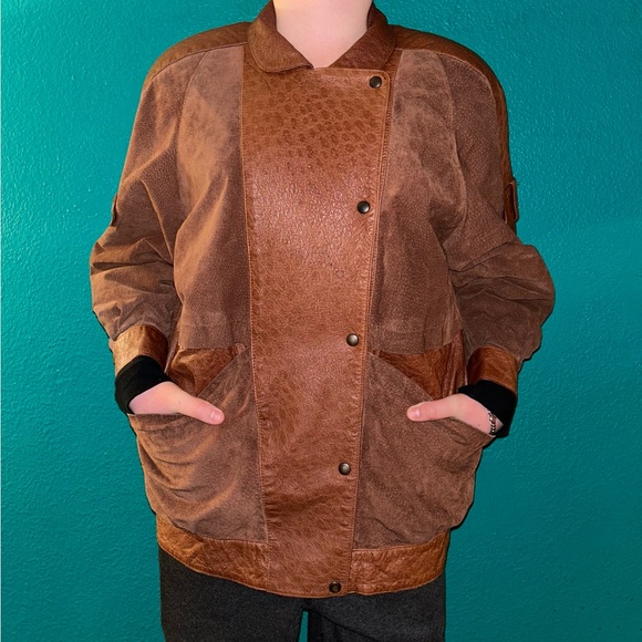 Avanti Jackets & Blazers - Vintage 80’s Avanti Genuine Pig Suede Jacket Size M EUC